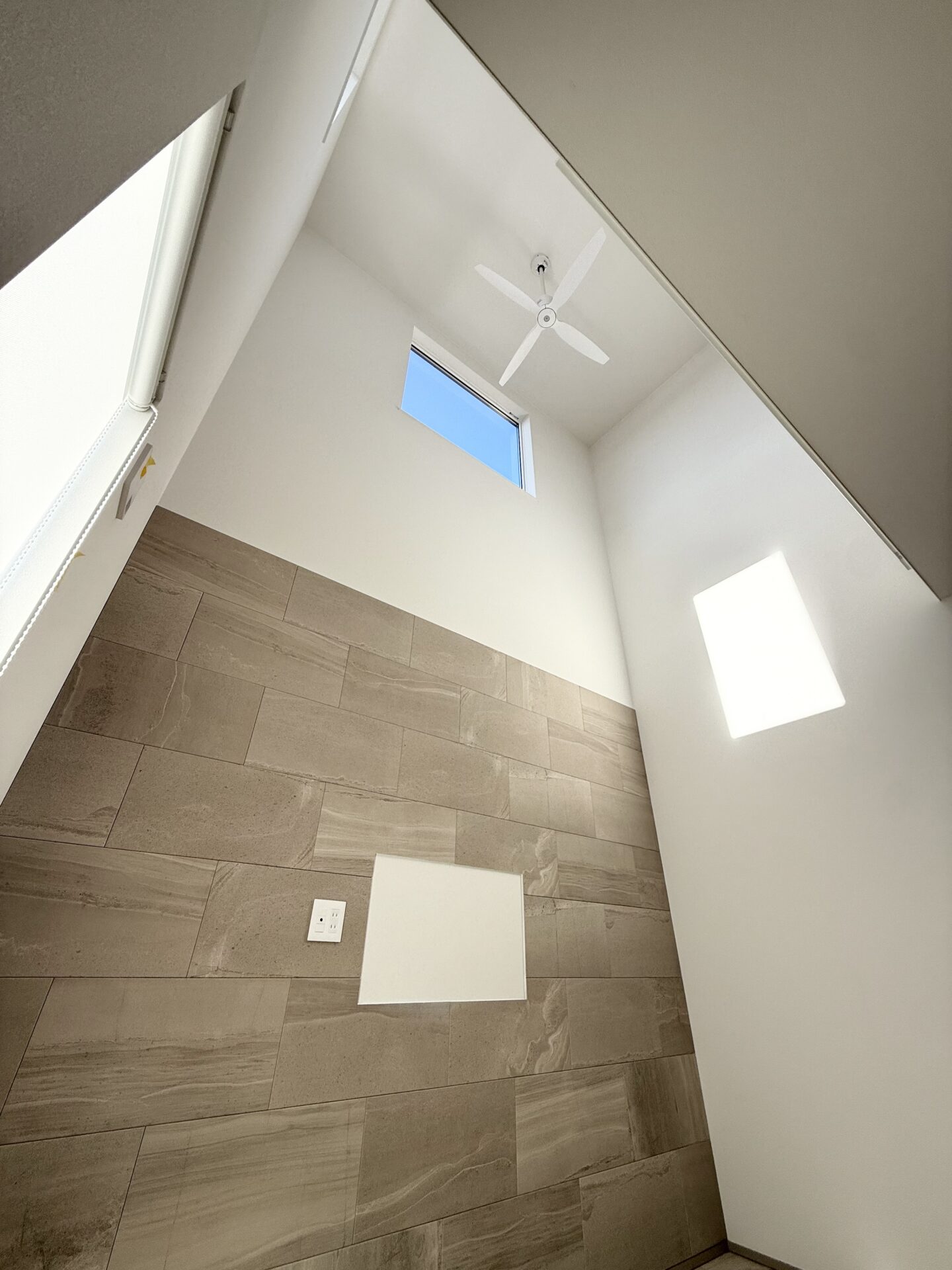 大開口と吹抜けを楽しむ、ゆとりのある家